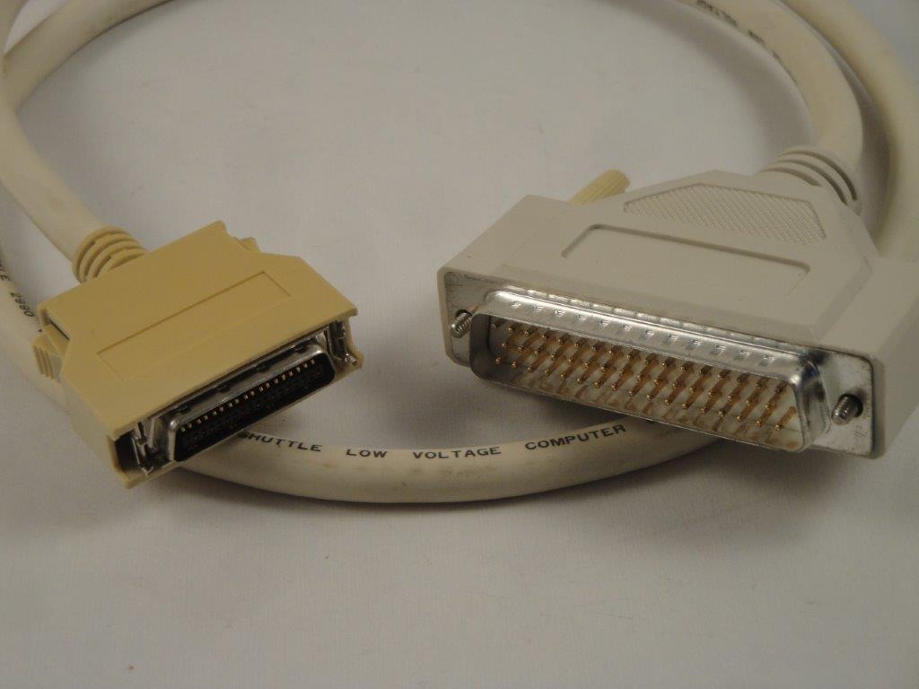 SCSI-Datenkabel DS37M - C36M1,27 1m   CAB342