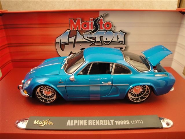 Alpine A 110, Pro-Rodz, blaumet.  1:18 Maisto 31332