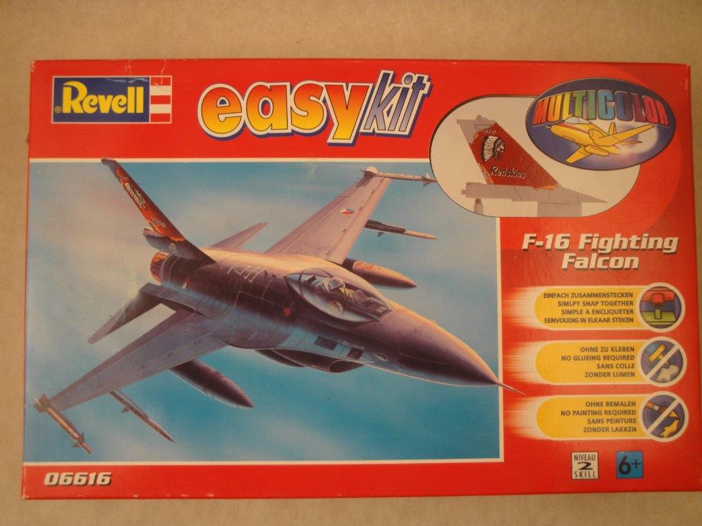 F-16 Fighting Falcon, easykit  1:100 Revell 06616